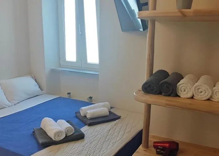 Empyreal Blue Chora Apartment *